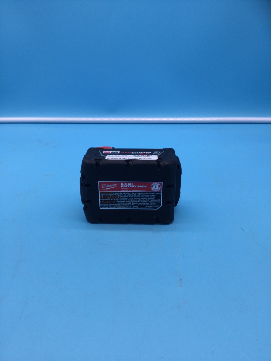 Milwaukee Red XC5.0AH 48-11-1850 Battery photo 4