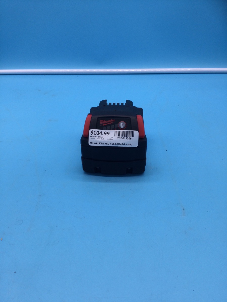 Milwaukee Red XC5.0AH 48-11-1850 Battery photo 2