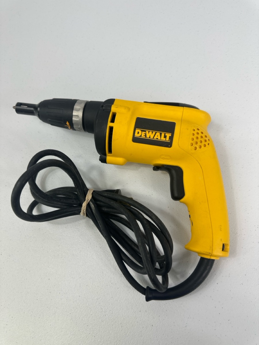 DEWALT DW255 CORDED SCREW GUN (AE) Good | Sharp Assets LLC | Gonzales | LA