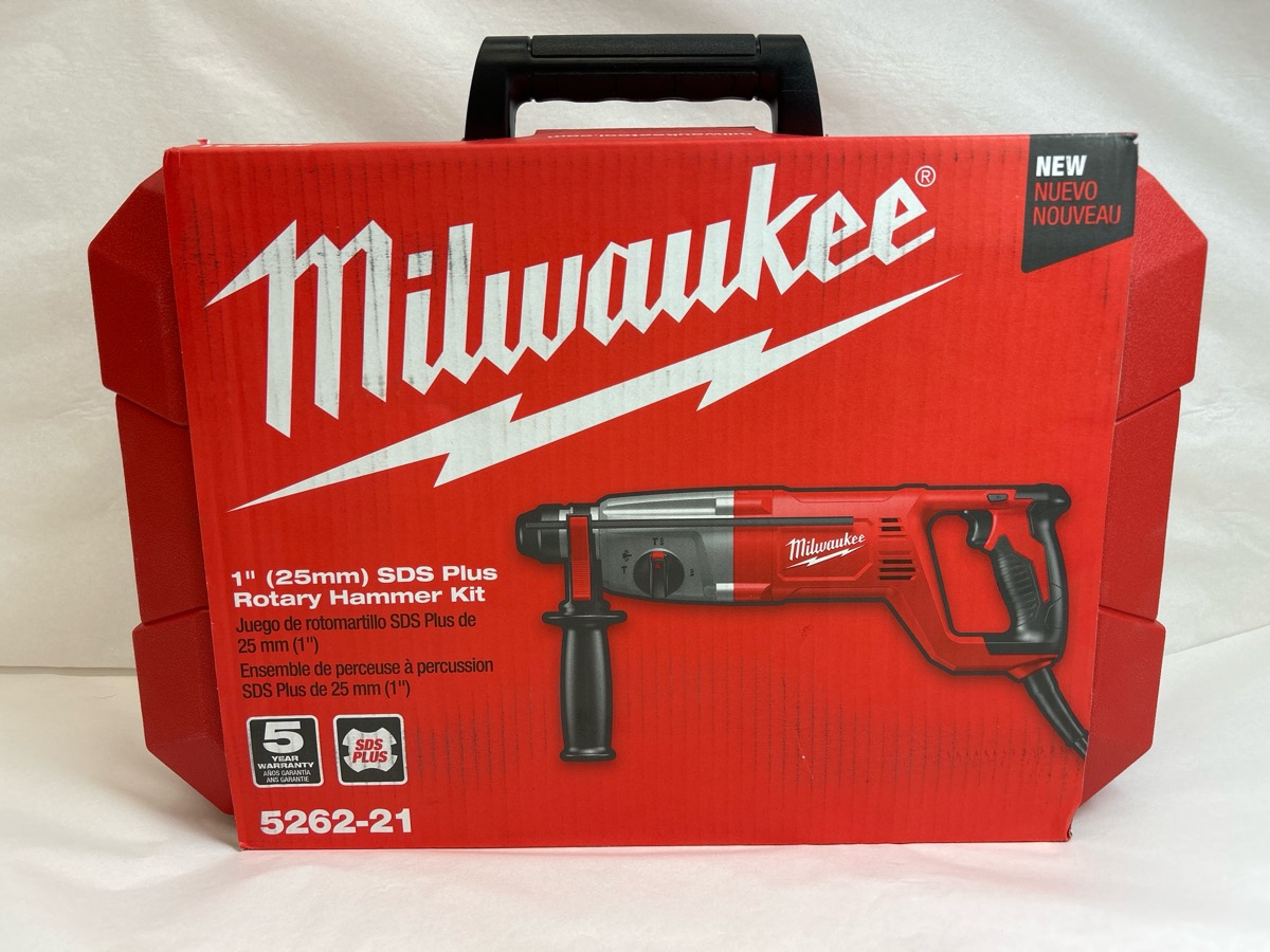 Milwaukee 526221 1in. D Handle SDS Rotary Hammer Kit With Hard Case