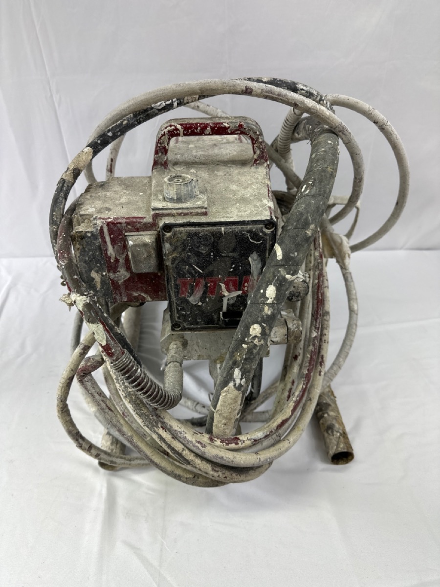 TITAN 440I AIRLESS PAINT SPRAYER W/HOSE AND SPRAY GUN *LOCAL PICKUP ONLY Good Sharp Assets LLC