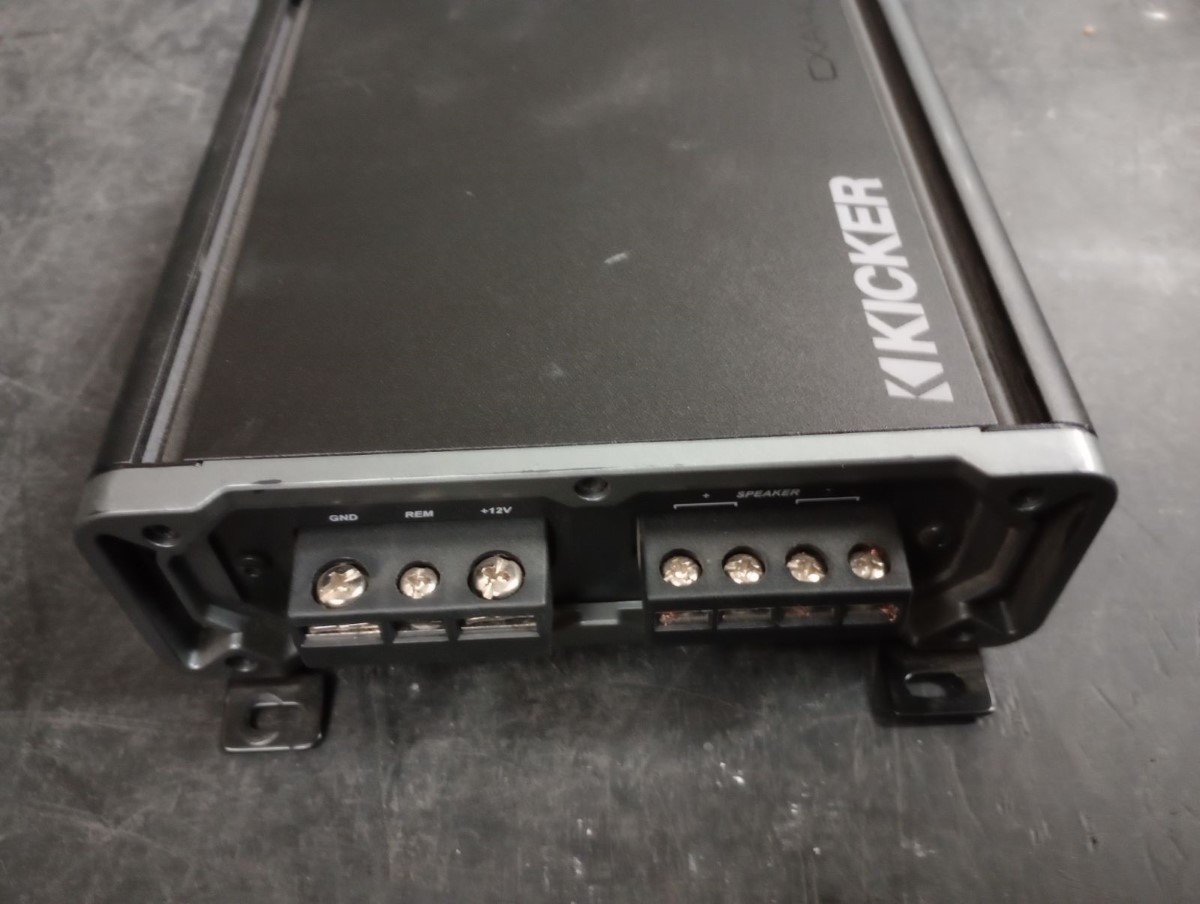 KICKER CXA400.1 150WRMS4OHMS MONO BLOCK AMPLIFIER Good Pawn 1