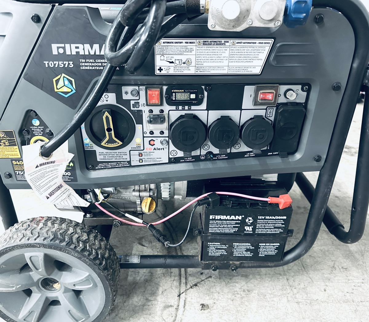 FIRMAN T07573 GENERATOR 9400 WATTS TRI FUEL Very Good Pawn 1