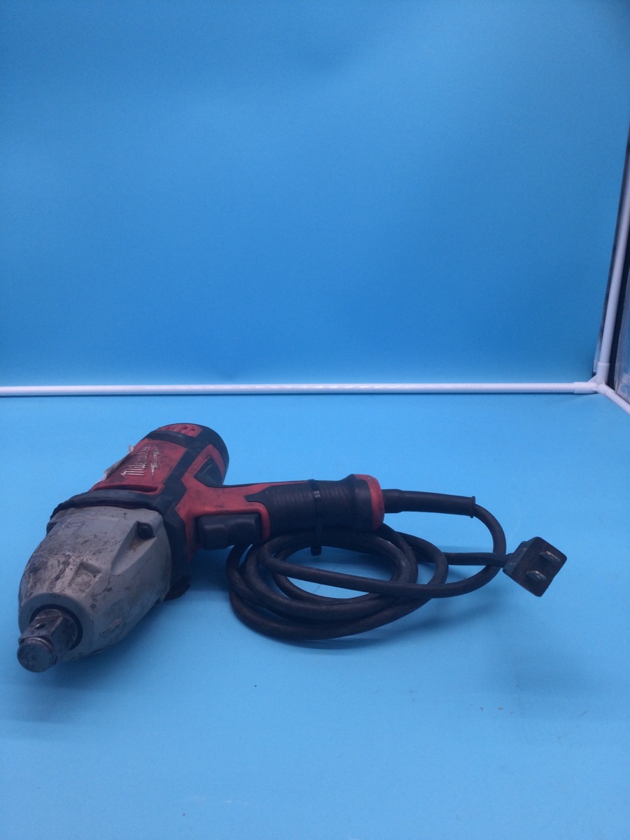 Milwaukee Tools Model 9072-22 Variable Speed Impact Wrench photo 3