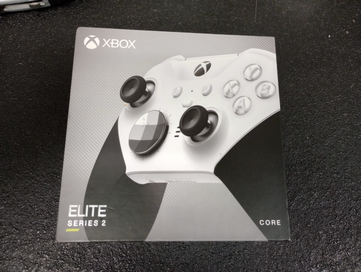 MICROSOFT XBOX ELITE SERIES 2 CORE WIRELESS CONTROLLER - BLACK & WHITE ...