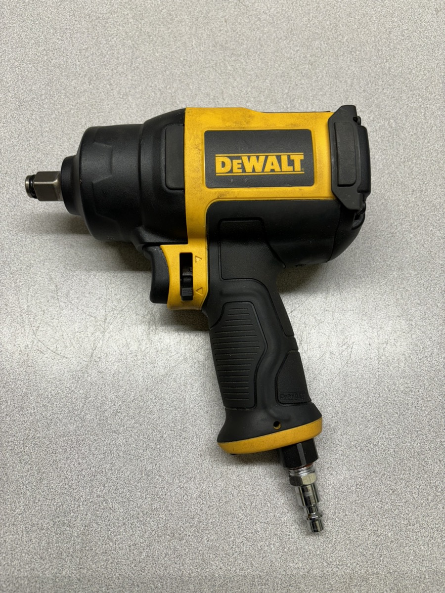 DEWALT DWMT70773 1/2 in. HeavyDuty Pneumatic Impact Wrench Good Buya