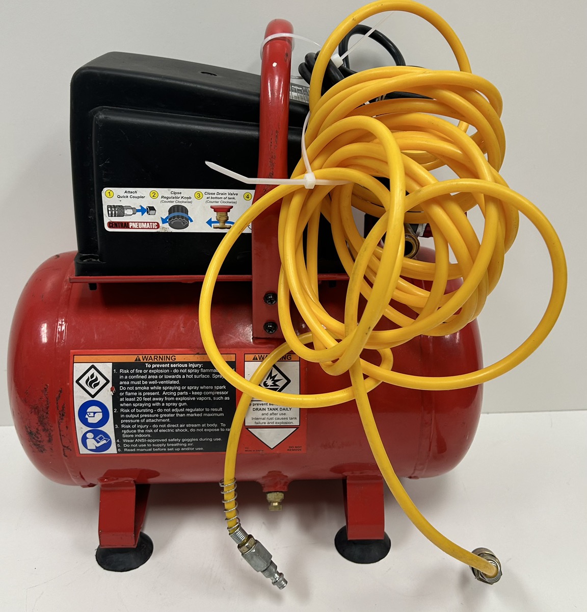 CENTRAL PNEUMATIC 3 GALLON AIR COMPRESSOR Good | Pawn 1 | Spokane | WA