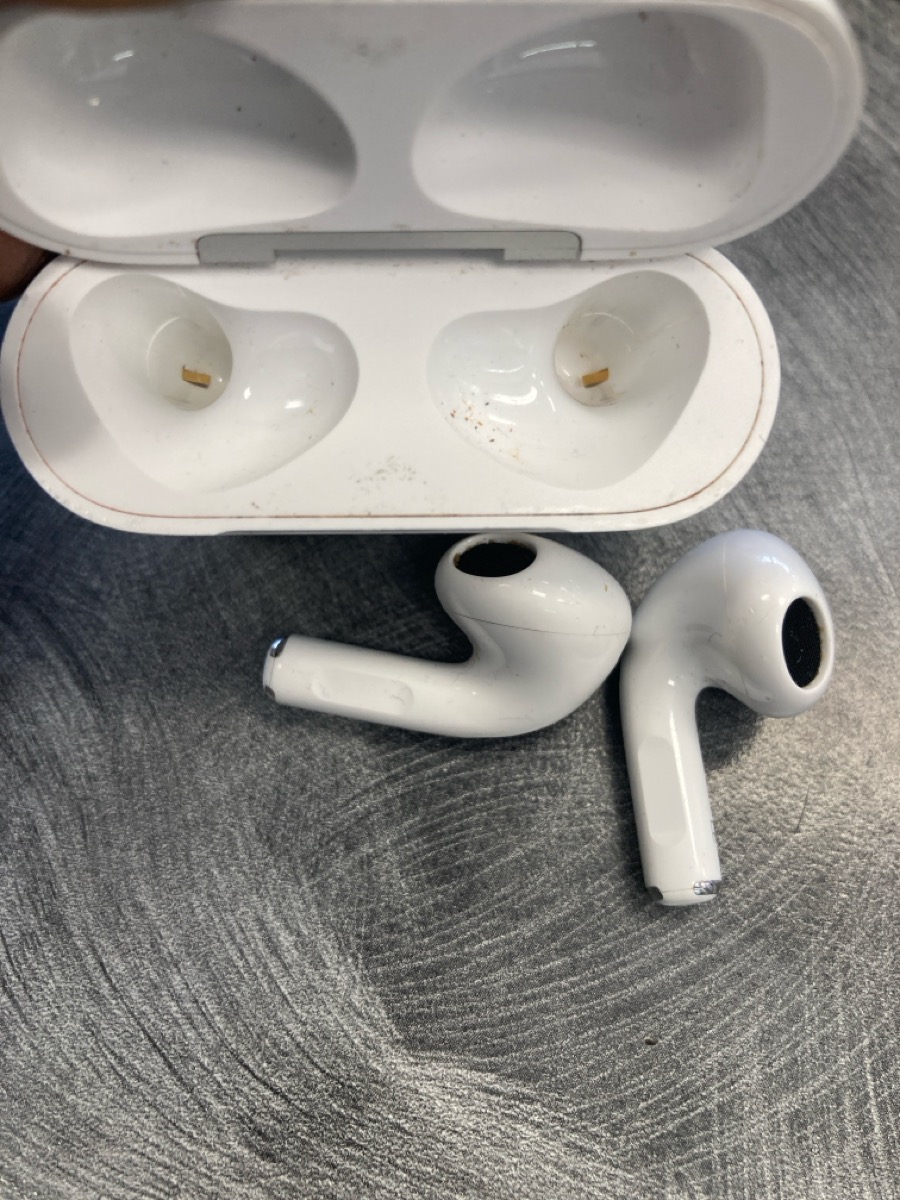 APPLE AIRPODS MPNY3AM/A 3RD GEN - A2565 Good | Pawn 1 | Spokane | WA