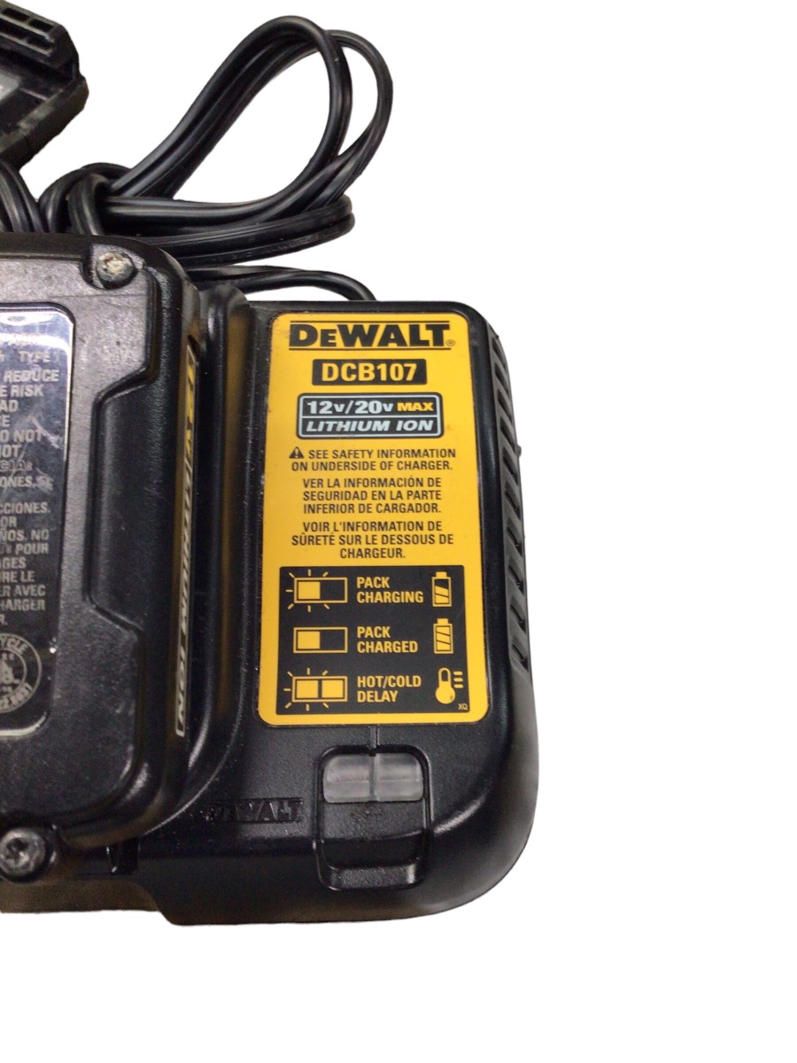 DEWALT DCB107 12V/20V BATTERY CHARGER Very Good | Buya