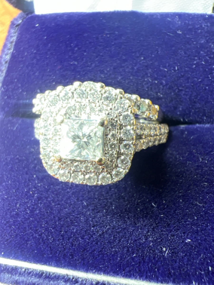 Lady's Diamond Wedding Set 128 Diamonds 2.22 Carat T.W. 14K White photo 2