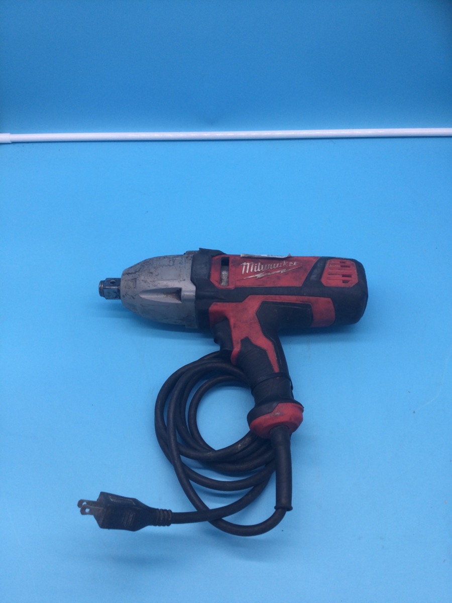 Milwaukee Tools Model 9072-22 Variable Speed Impact Wrench