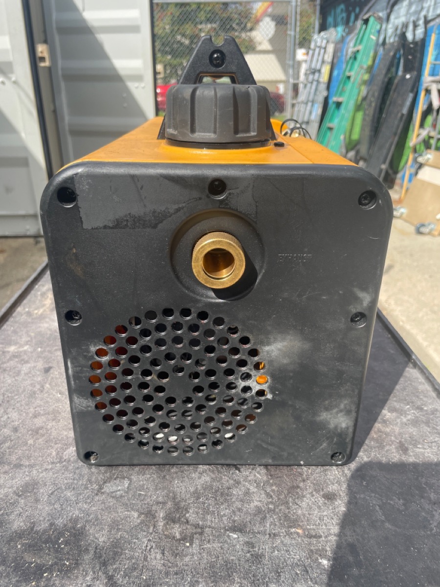 FIELDPIECE VP87 Fieldpiece VP87 Dual Stage, 8 CFM Vacuum Pump (se