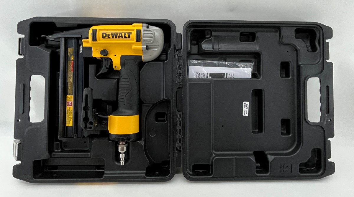 Dewalt DWFP1838 Pneumetic 1/4" 18 Gauge Crown Corded Stapler Good