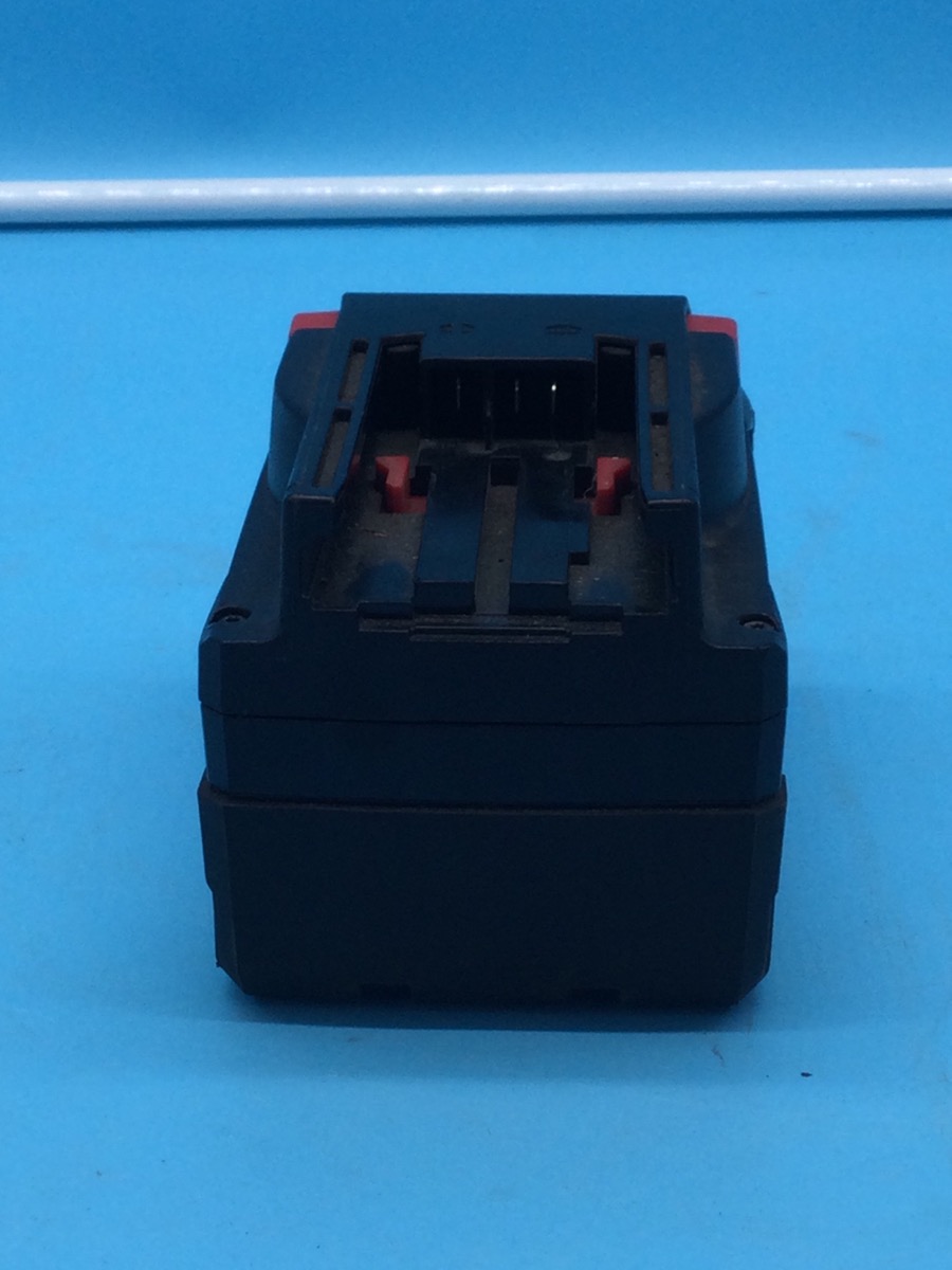 Battery Milwaukee Model 48-11-2830 photo 3