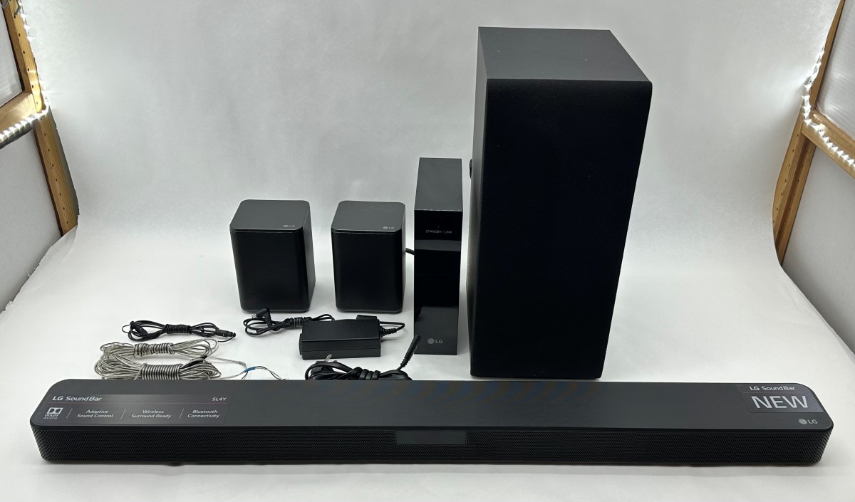 LG SL4Y SoundBar W/ SPK8-S Surround Sound Speaker System Very Good ...