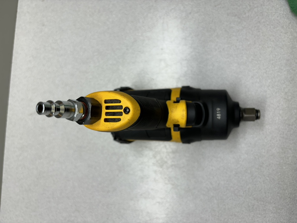 DEWALT DWMT70773 1/2 in. HeavyDuty Pneumatic Impact Wrench Good Buya
