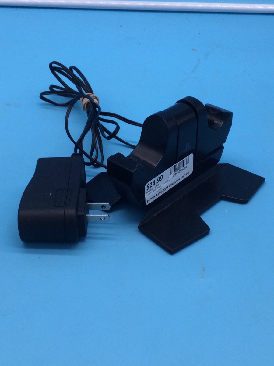 Powera Dualshock 4 Charging Station Battery & Charger