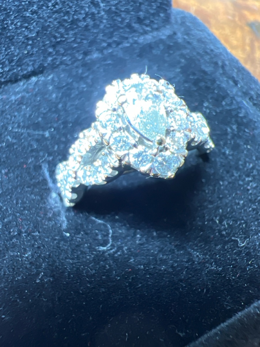 Lady's Diamond Fashion Ring 41 Diamonds 1.55 Carat T.W. 14K White