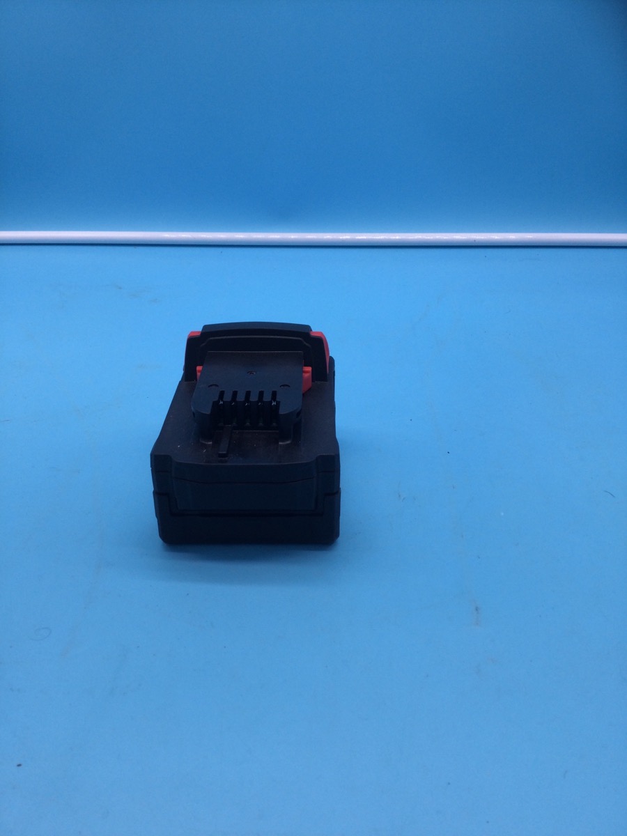 Milwaukee Red XC5.0AH 48-11-1850 Battery photo 3