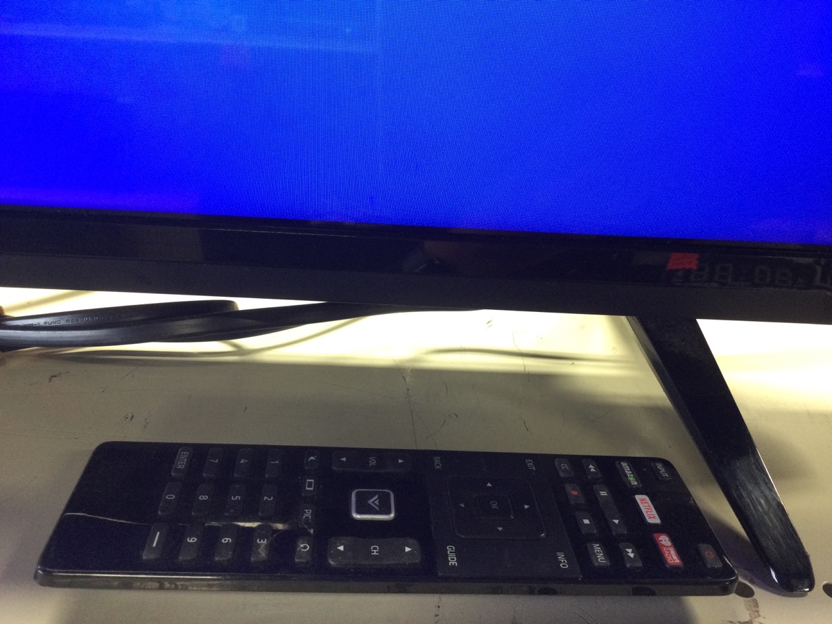 VIZIO E32C1 Very Good Chad