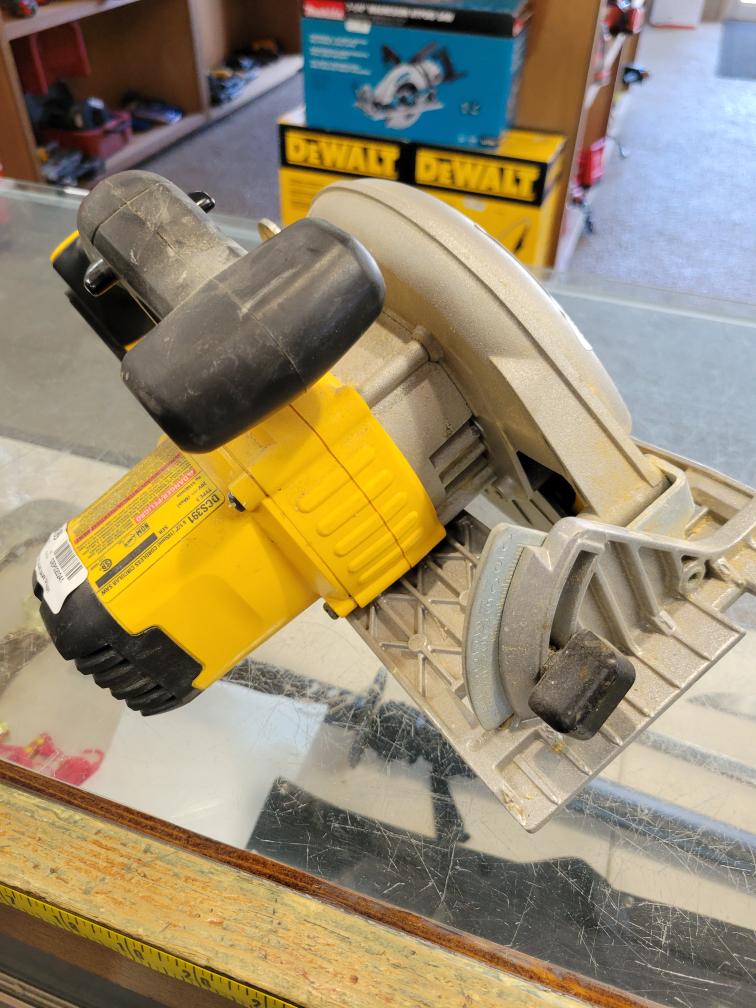 Dewalt Dcs391b 20v Max Li Ion 6 1 2 In Circular Saw Tool Only Good Buya