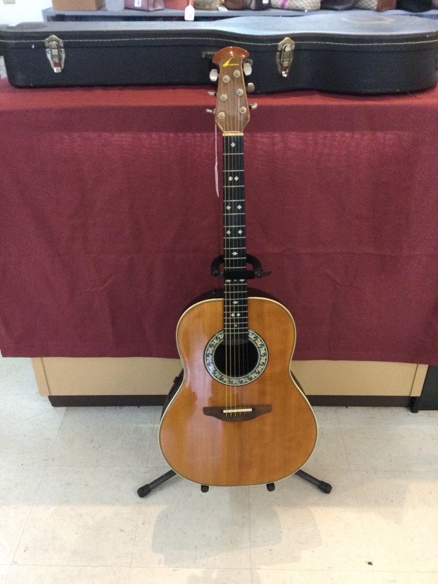 Ovation Acoustic Guitar Model 1712
