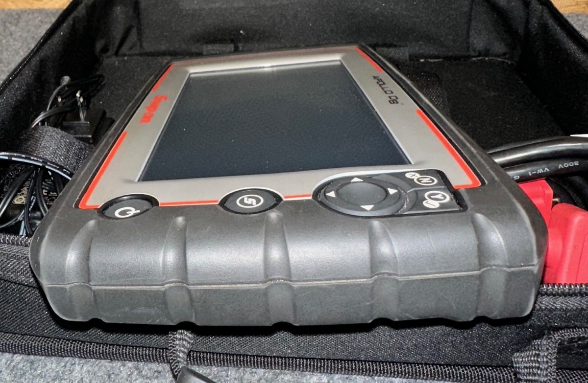 SNAP-ON APOLLO D8 DIAGNOSTIC SCAN TOOL 19.2 EESC333 IN CASE Good ...