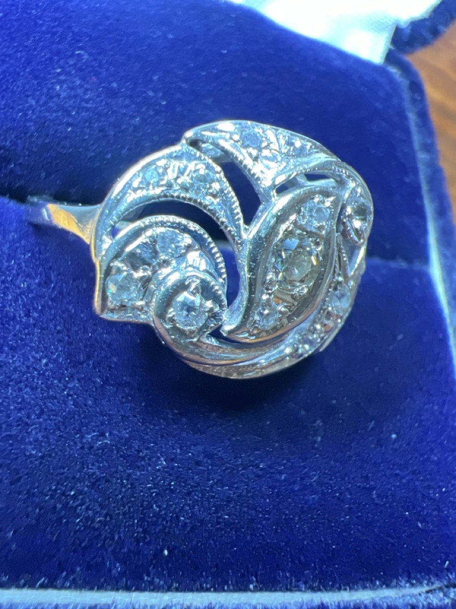 Gent's Diamond Solitaire Ring 17 Diamonds .23 Carat T.W. 14K Whit