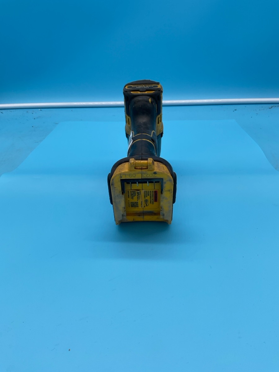 DeWalt Impact Driver 20V Model DCF840 photo 3