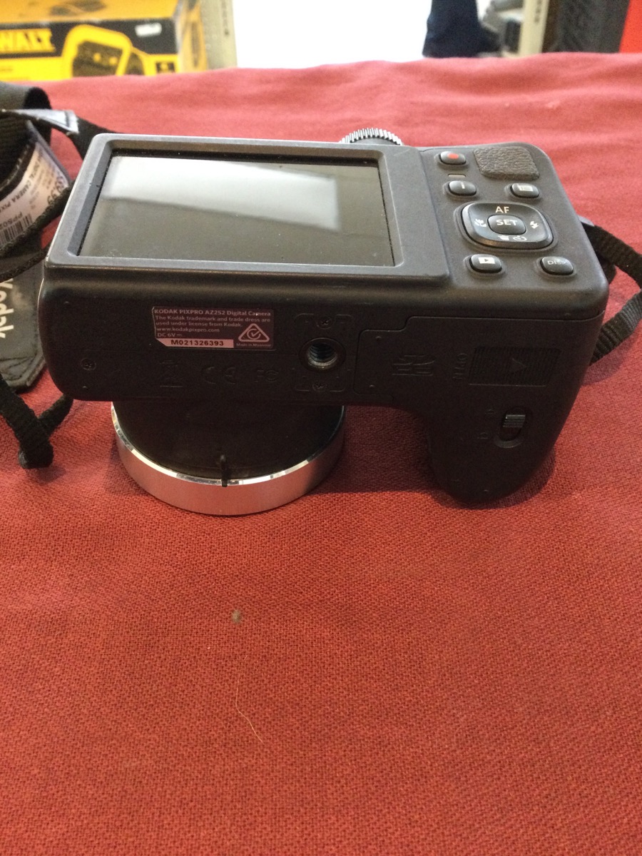 Camera Kodak Pixpro Model AZ252 photo 3