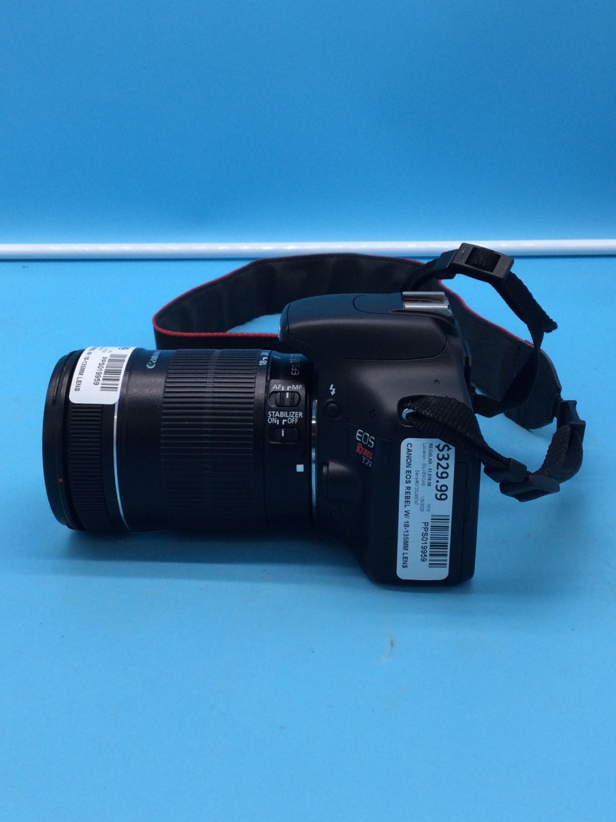 Canon Eos Rebel T2I with Battery Charger & 2 Extra Batteries (Use photo 3