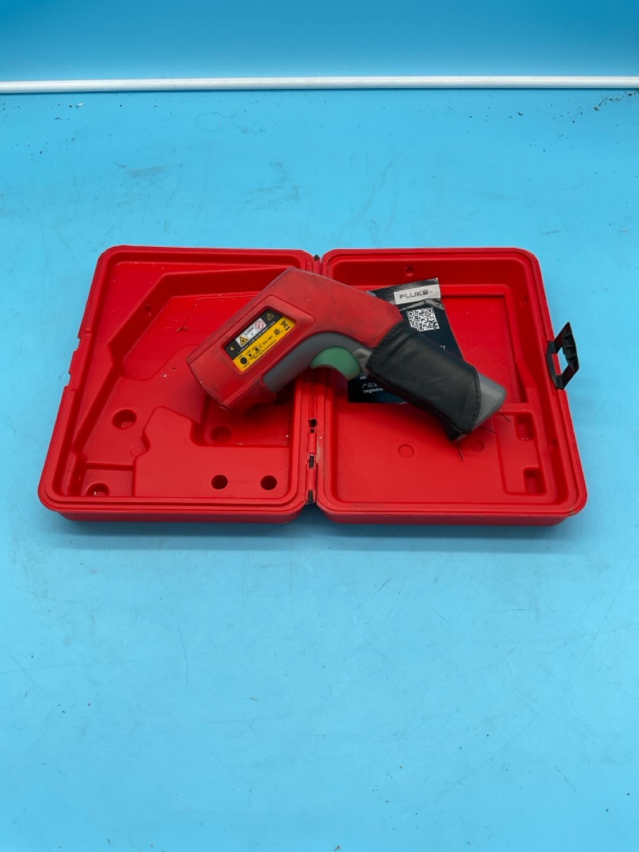 Contact Thermometer Fluke Model 568 EX Intrinsically Safe Mini photo 3