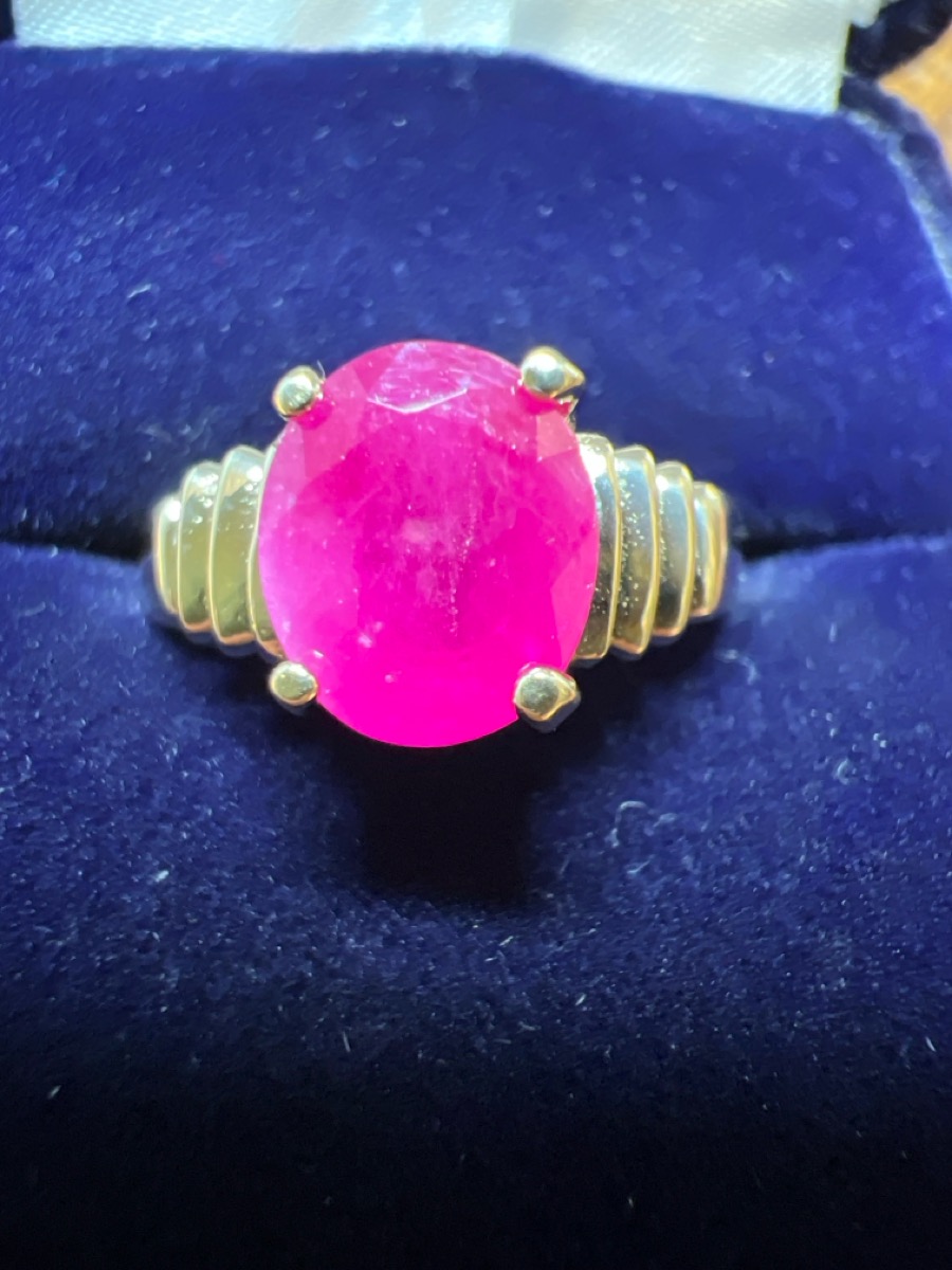 Pink Stone Lady's Stone Ring 14K Yellow Gold 2.4dwt Size 7