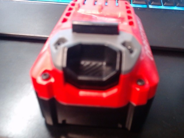 Craftsman 20V Battery CMCB204 photo 3