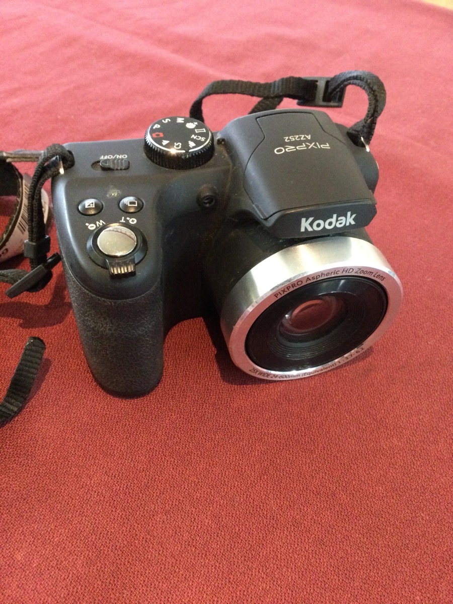 Camera Kodak Pixpro Model AZ252