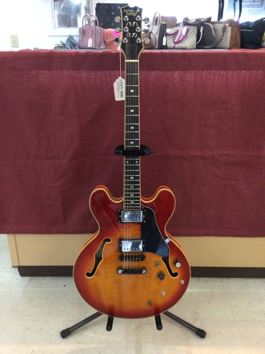Samick Guitar Model SAT-650