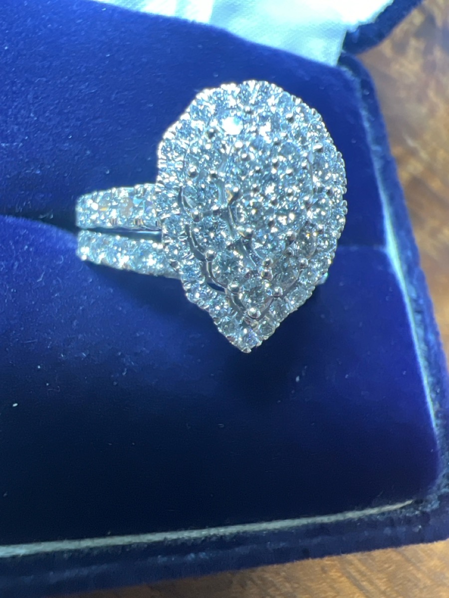 Lady's Diamond Wedding Set 72 Diamonds 2.08 Carat T.W. 10K White
