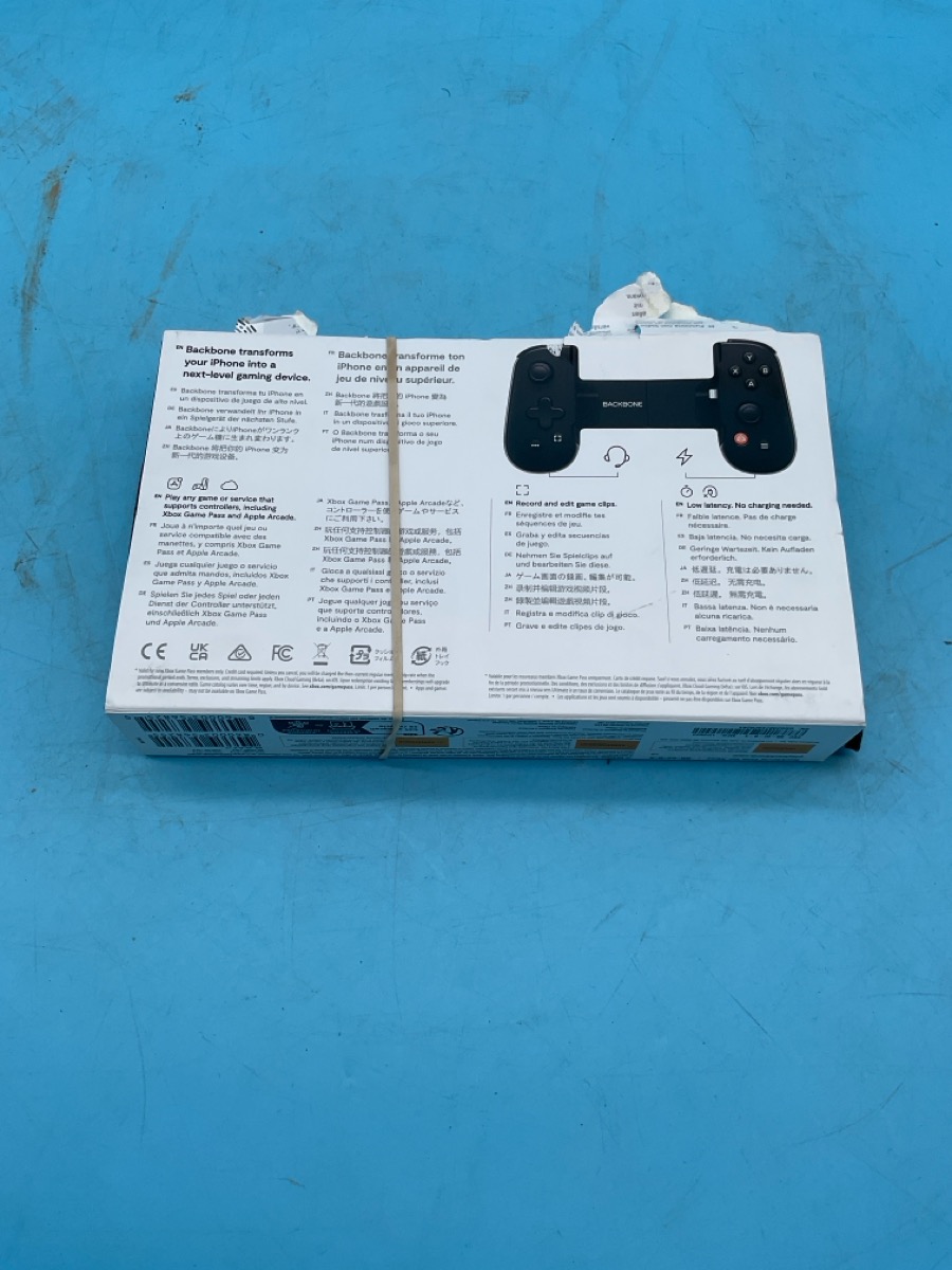 Backbone Mobile Gaming Controller Model BB-02 photo 2
