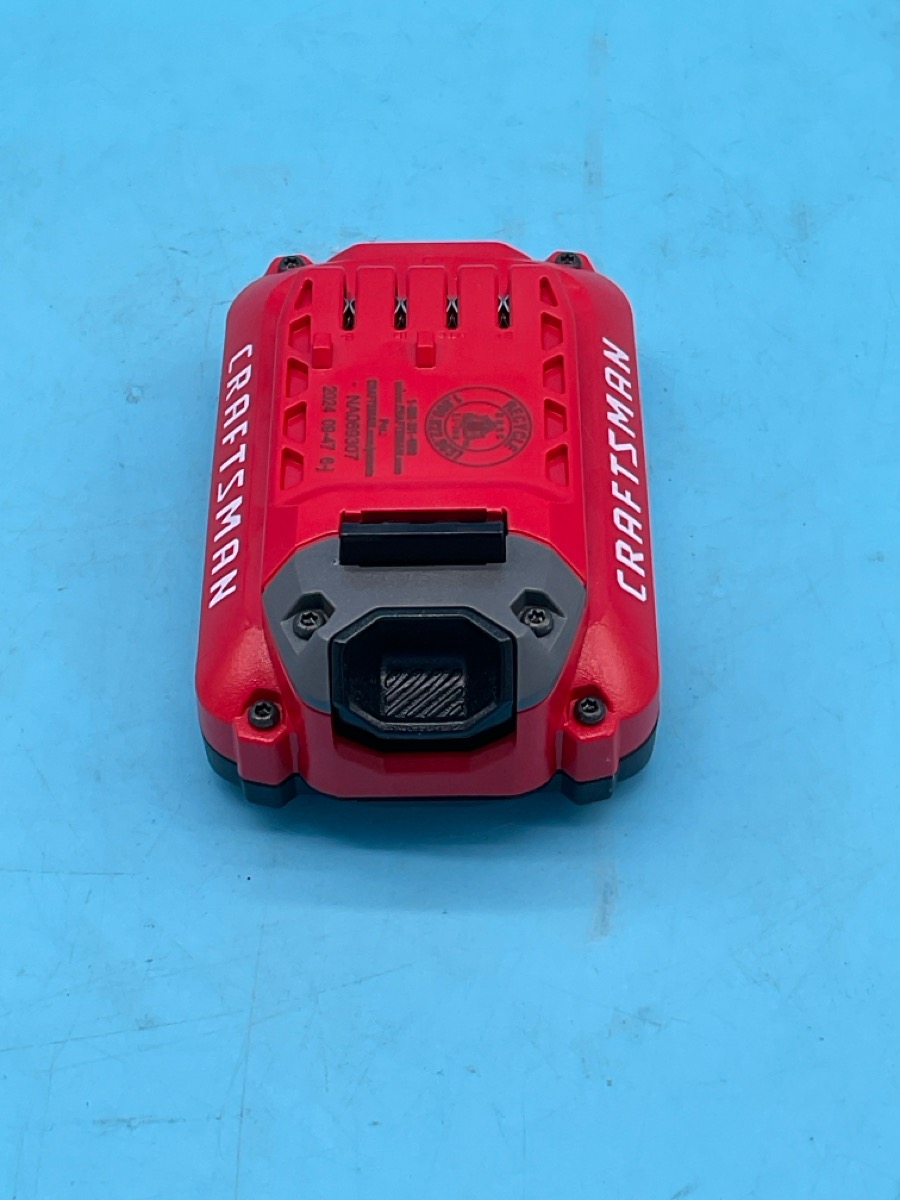 Craftsman 20V Battery CMCB202 photo 2
