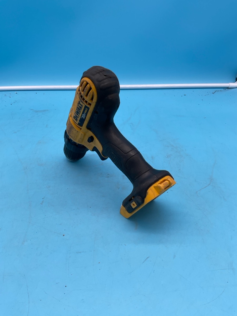 DeWalt Drill 20V Model DCD771 photo 3