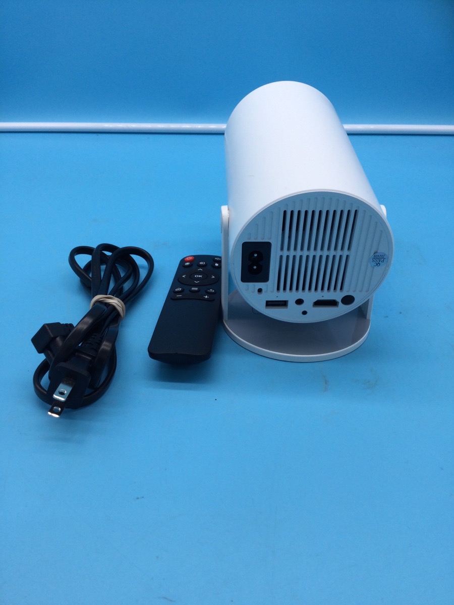 Ultra HD High Dynamic Range Projector photo 2