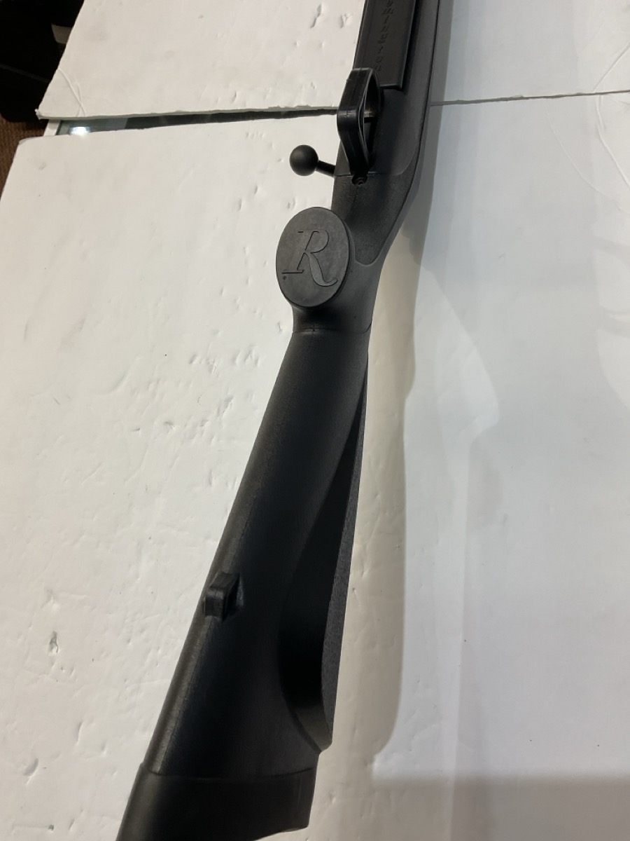 REMINGTON FIREARMS & AMMUNITION Rifle 770 Very Good | Carson Jewelry ...