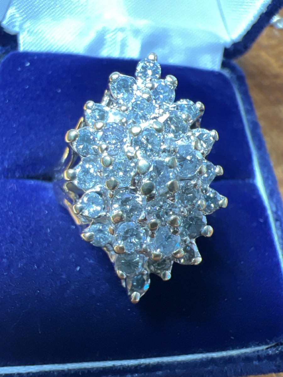 Lady's Diamond Cluster Ring 30 Diamonds 1.50 Carat T.W. 14K Yello