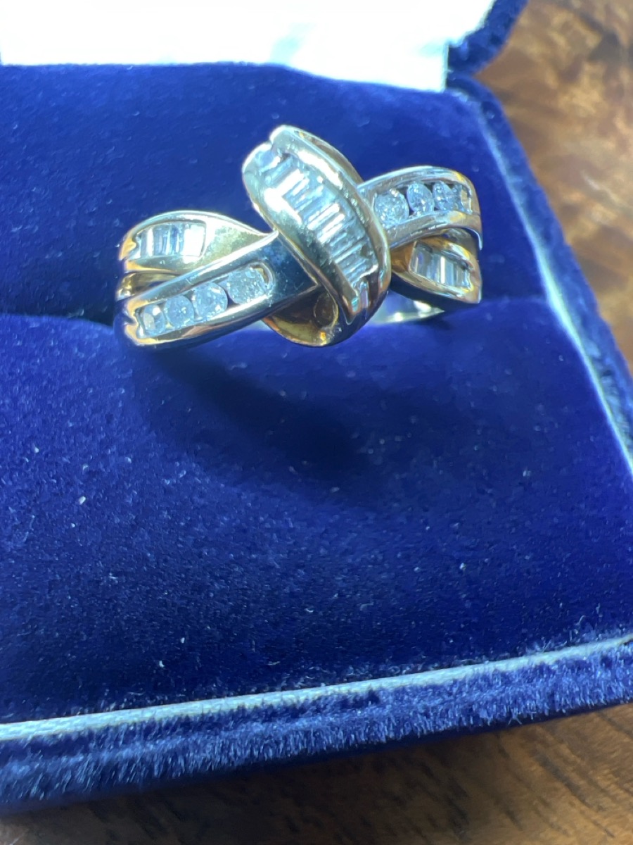 Lady's Diamond Fashion Ring 16 Diamonds .16 Carat T.W. 10K Yellow