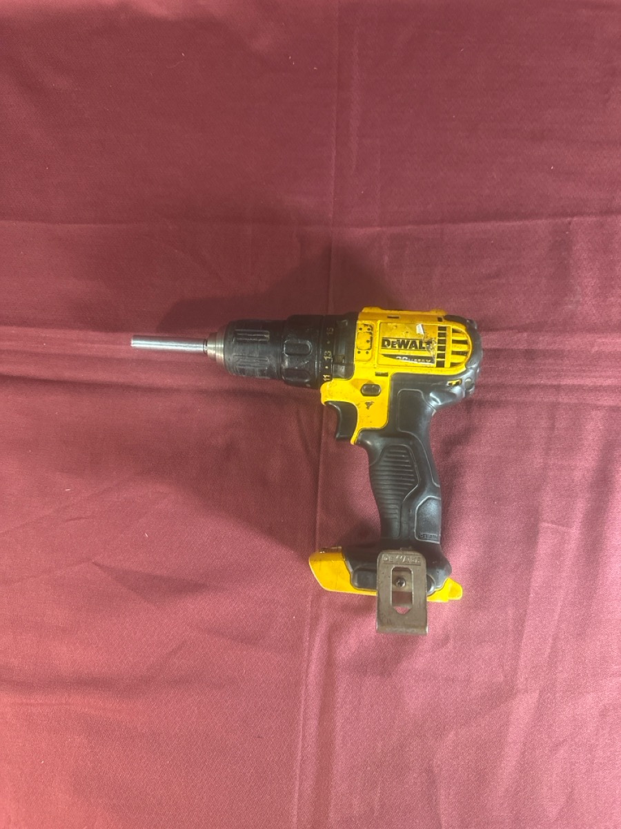DeWalt Cordless Drill 20V Model 770 photo 2