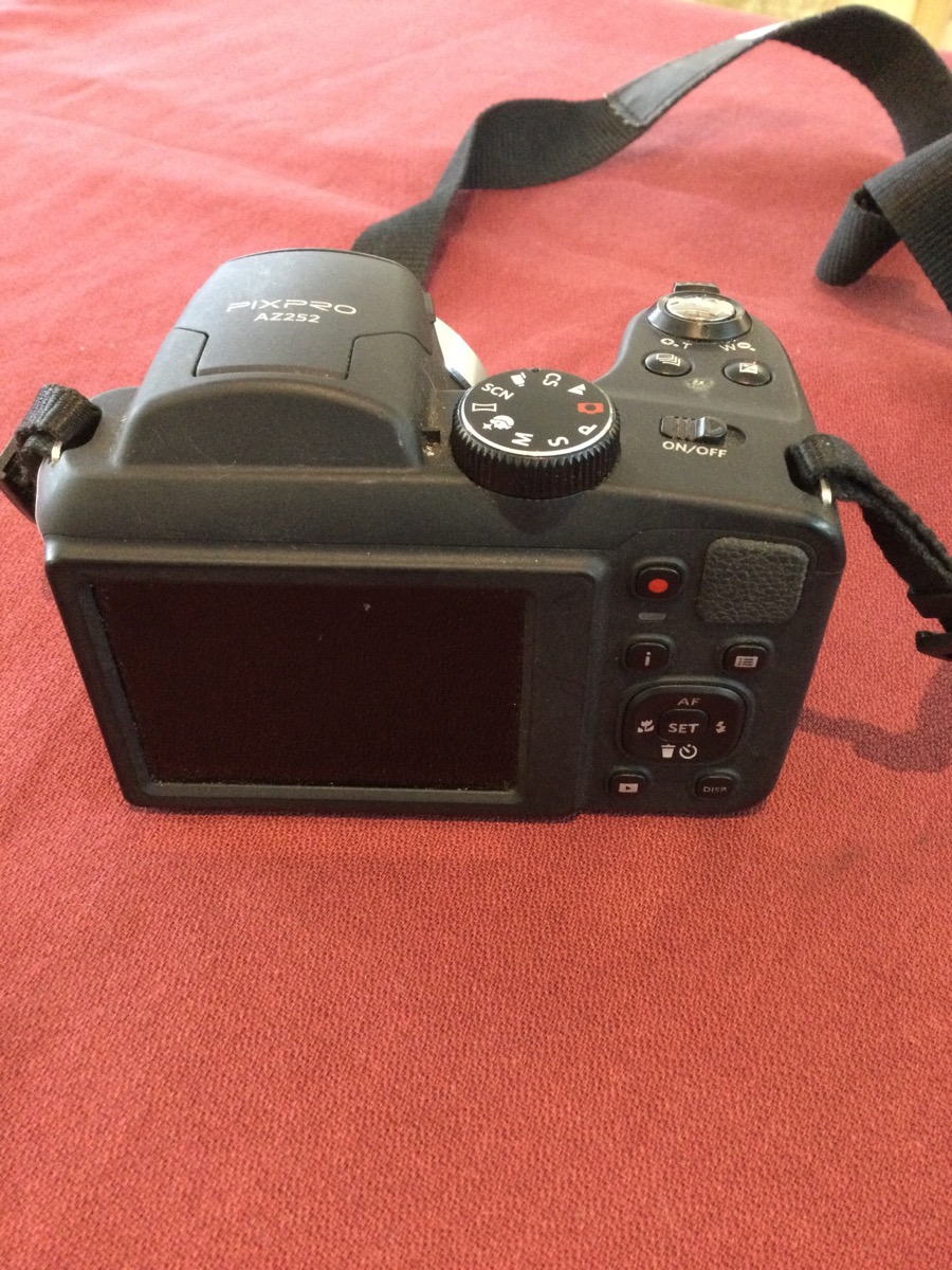 Camera Kodak Pixpro Model AZ252 photo 2