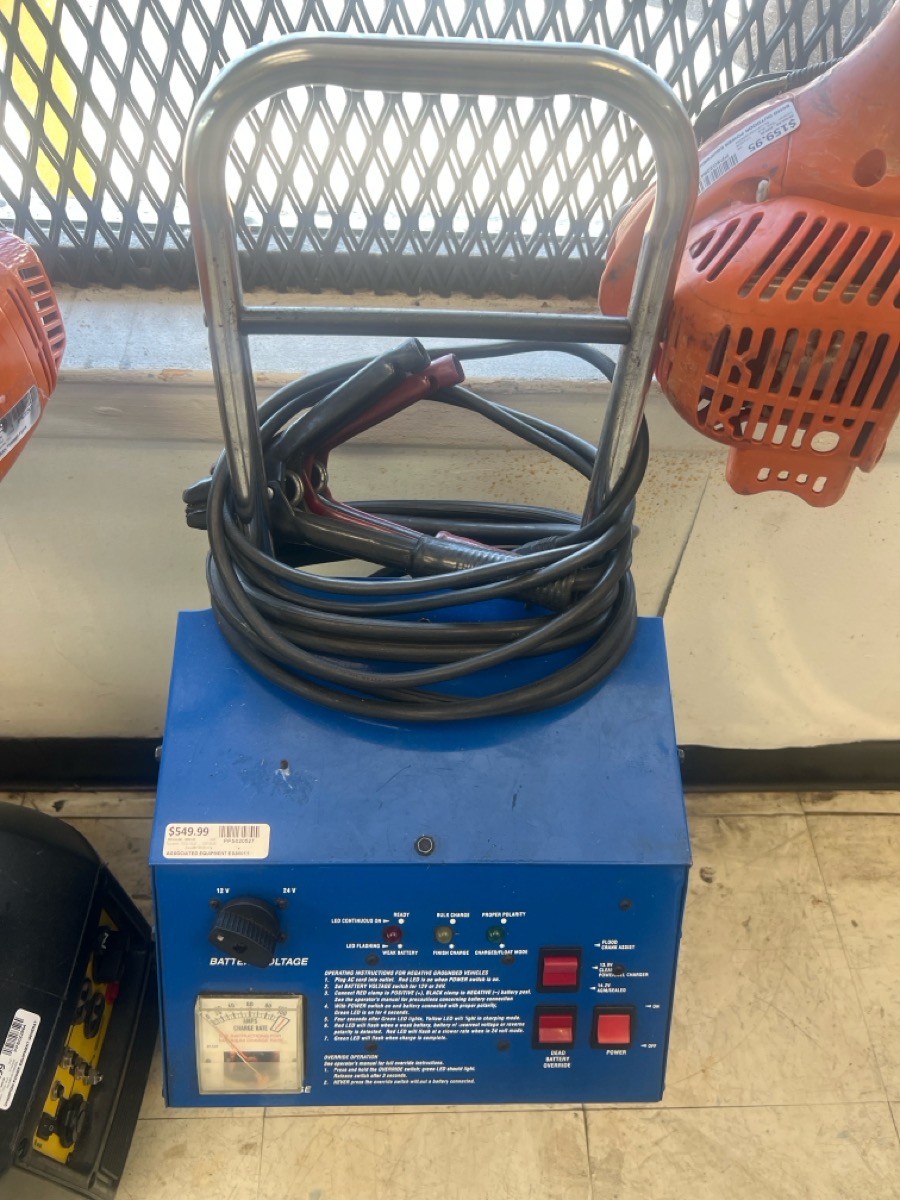 Car Battery Charger Associated Equipment Model 6009 photo 3