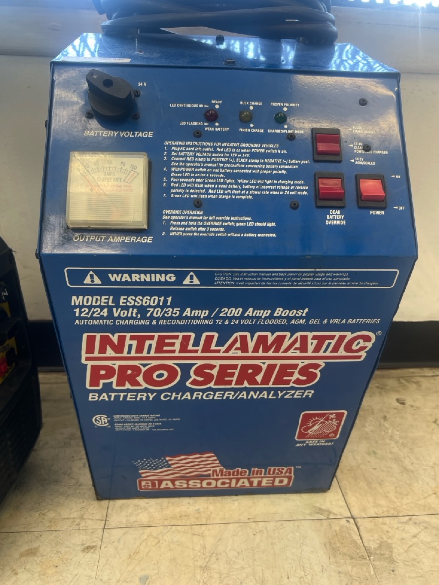 Car Battery Charger Associated Equipment Model 6009