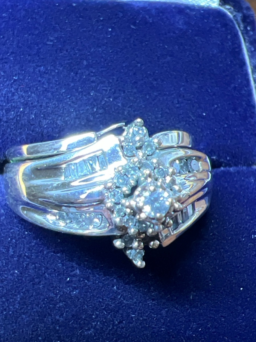 Lady's Diamond Wedding Set 32 Diamonds .38 Carat T.W. 10K White G