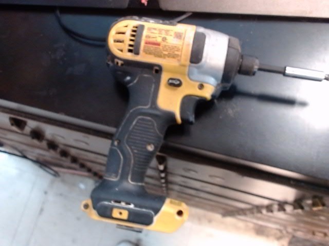 DeWalt 20V Driver DCF885 Tool Only Impact Wrench